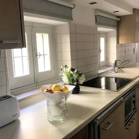 One Bedroom Downtown - Xanthi X Apartment Nicosia